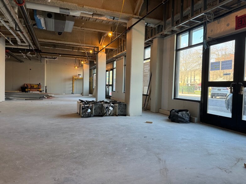 More Photos Of 21 Central St, Manchester General Retail For Lease