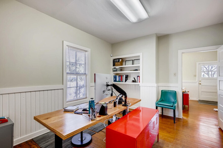 More Photos Of 2118 Oxford St, Austin Office For Lease
