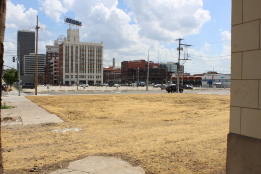 More Photos Of 1824 McGee St, Kansas City Land For Lease