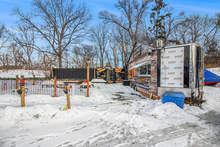 More Photos Of 2562 Bank St, Ottawa Land For Sale