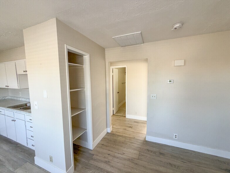 More Photos Of 126 E 1st North St, Mesquite Multifamily For Sale