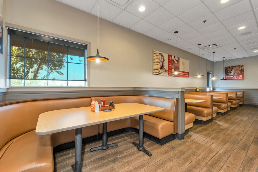 More Photos Of 224 S River Rd, Bedford General Retail For Sale