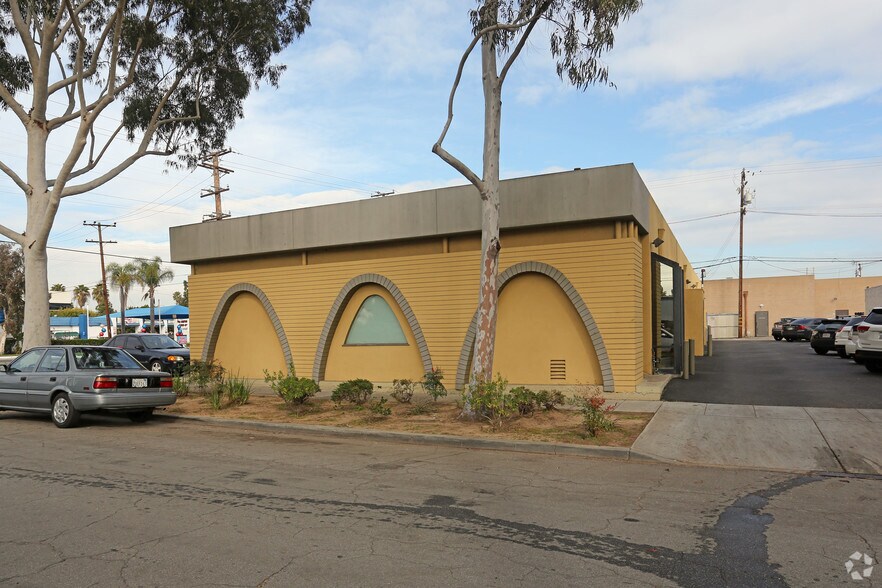 More Photos Of 550-558 E Wardlow Rd, Long Beach Medical For Sale