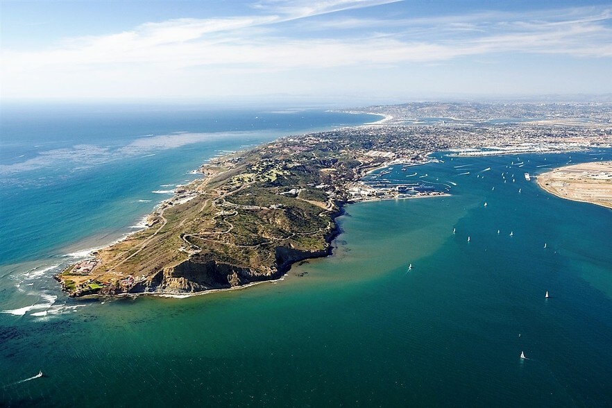 More Photos Of 4741 Point Loma Ave, San Diego Storefront Retail Residential For Sale