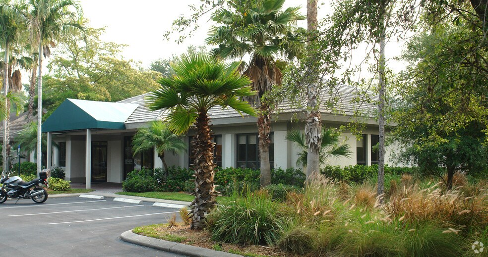 More Photos Of 3511 Bonita Bay Blvd, Bonita Springs Office For Lease