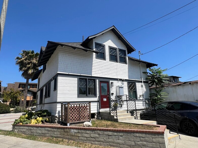 More Photos Of 599 N Fair Oaks Ave, Pasadena Office For Lease