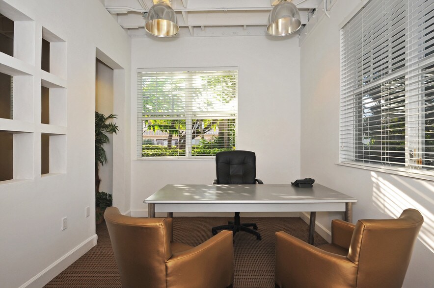 More Photos Of 530 11th St, Miami Beach Loft Creative Space For Lease