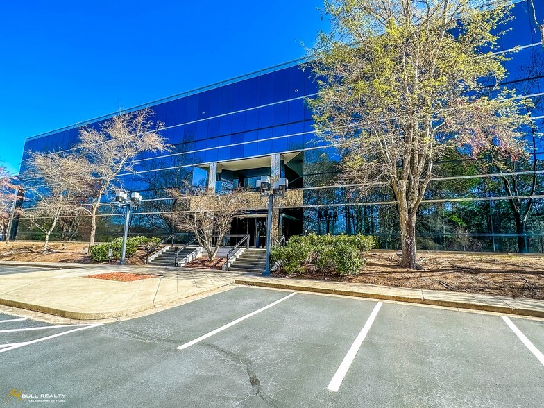 More Photos Of 3003 Chamblee Tucker Rd, Atlanta Office For Sale