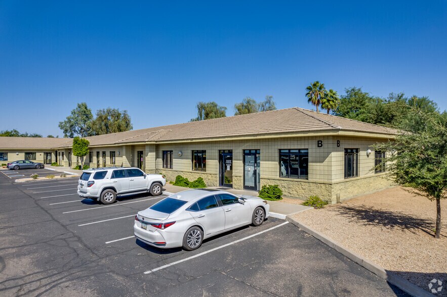 More Photos Of 18001 N 79th Ave, Glendale Office For Lease