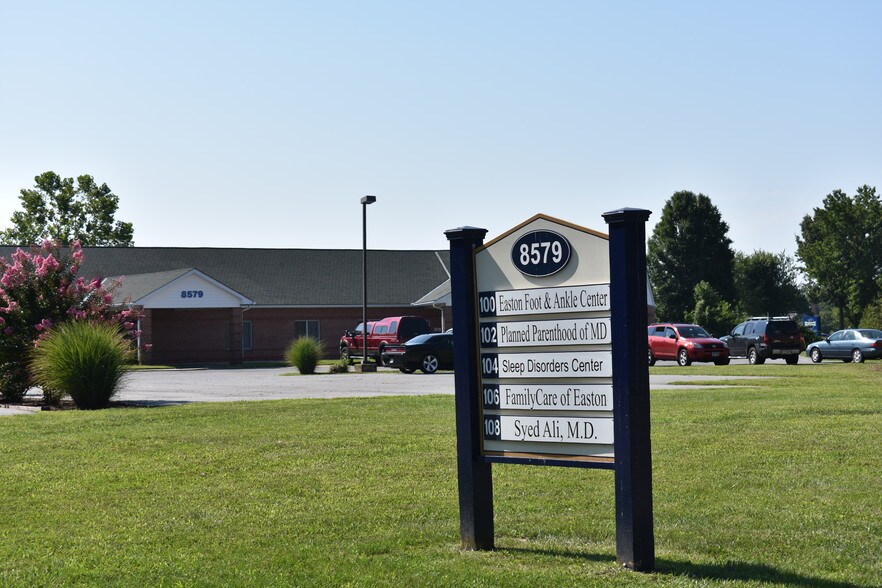 More Photos Of 8579 Commerce Dr, Easton Medical For Sale
