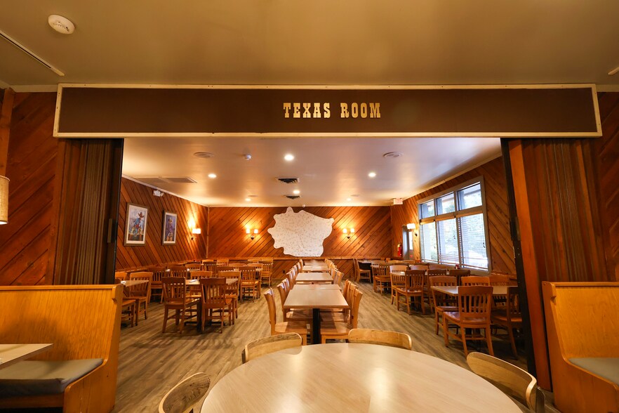 More Photos Of 230 US Highway 80 E, Pooler Restaurant For Sale