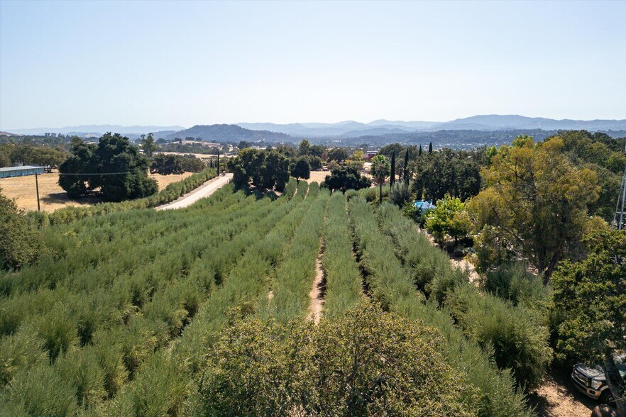 More Photos Of 2985 Templeton Rd, Templeton Winery Vineyard For Sale