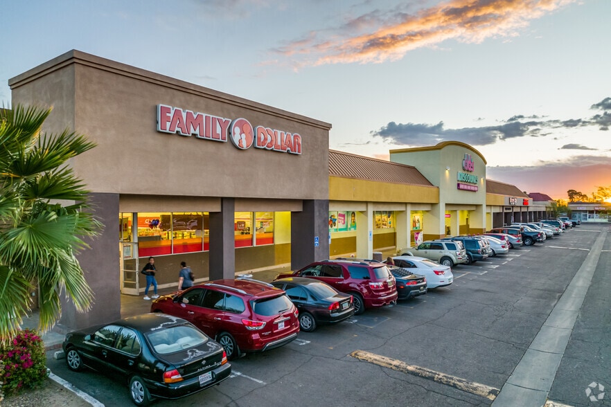 Primary Photo Of Thomas Rd @ SWC Thomas Rd. & 51st Ave., Phoenix Unknown For Lease