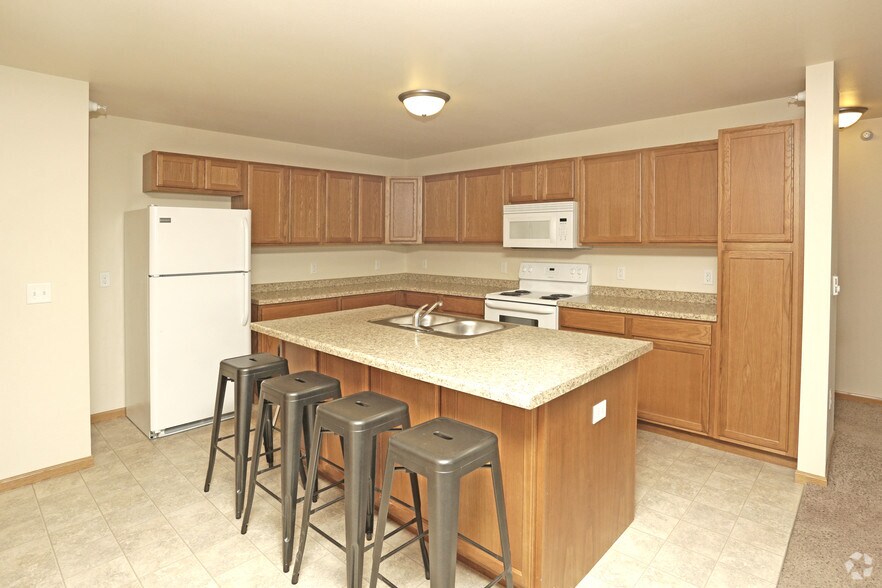 More Photos Of 501 12th Ave SE, Stanley Apartments For Lease