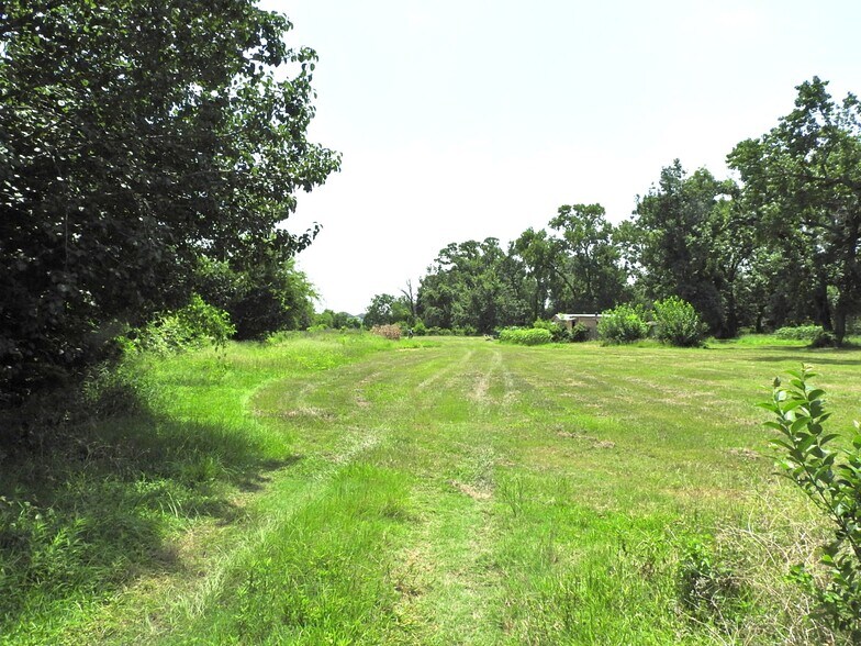 More Photos Of 6100 Stuebner Airline Rd, Houston Land For Sale