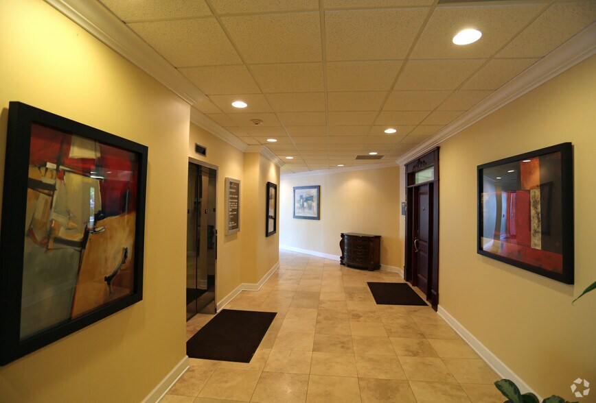 More Photos Of 4401 W Kennedy Blvd, Tampa Office For Lease