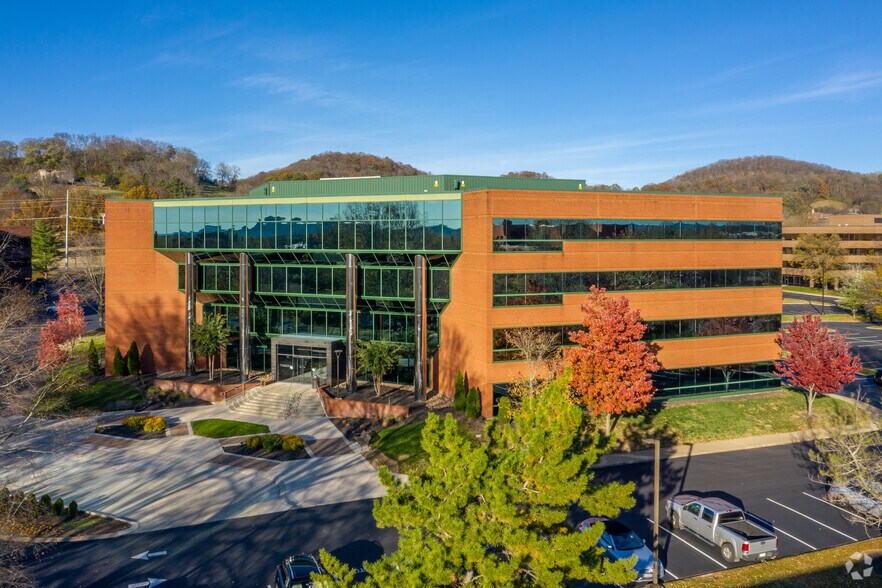 More Photos Of 100 Winners Cir, Brentwood Office For Lease