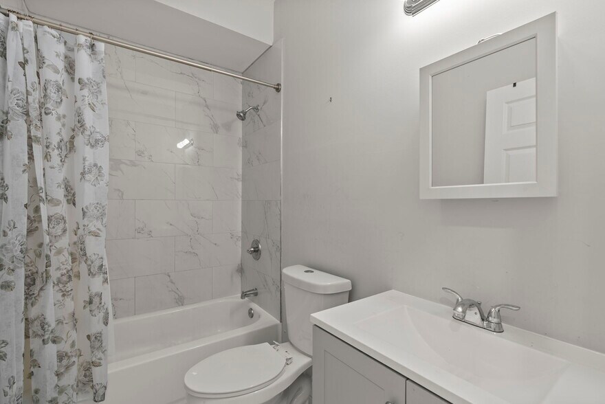 More Photos Of 4710 Liberty Heights Ave, Baltimore General Retail For Sale