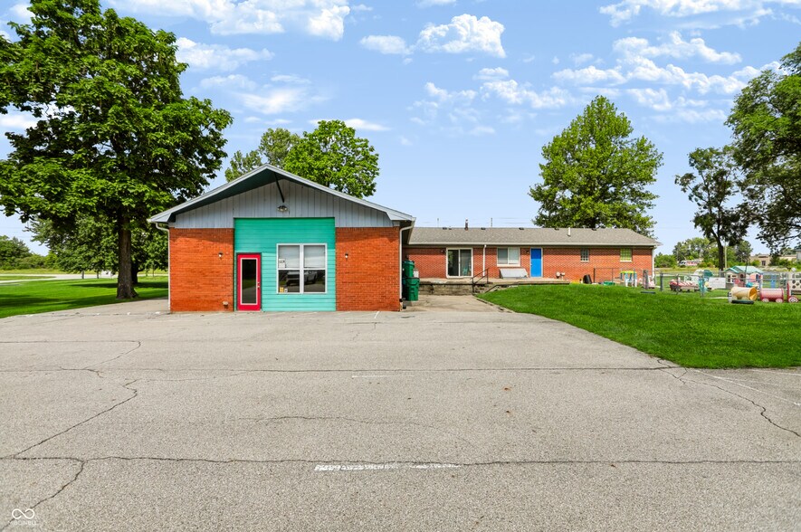 More Photos Of 5925 Kentucky Ave, Indianapolis Daycare Center For Sale