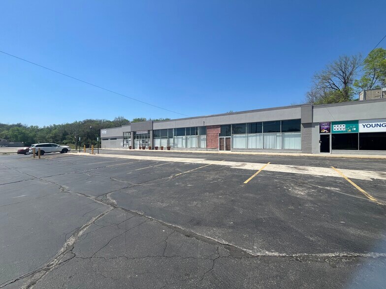 Primary Photo Of 1260-1280 Merriam Ln, Kansas City Unknown For Lease
