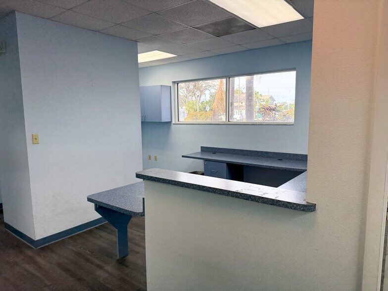 More Photos Of 6010 Park Blvd, Pinellas Park Office For Sale