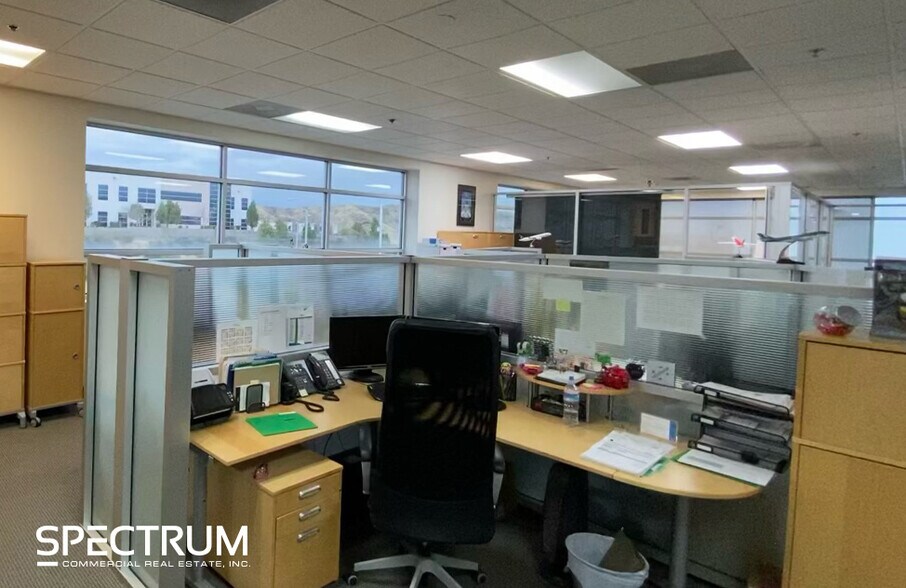 More Photos Of 28732 Witherspoon Pky, Valencia Manufacturing For Lease