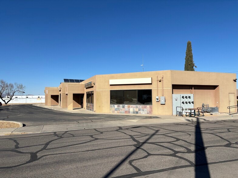 More Photos Of 2002 N Stockton Hill Rd, Kingman Medical For Sale