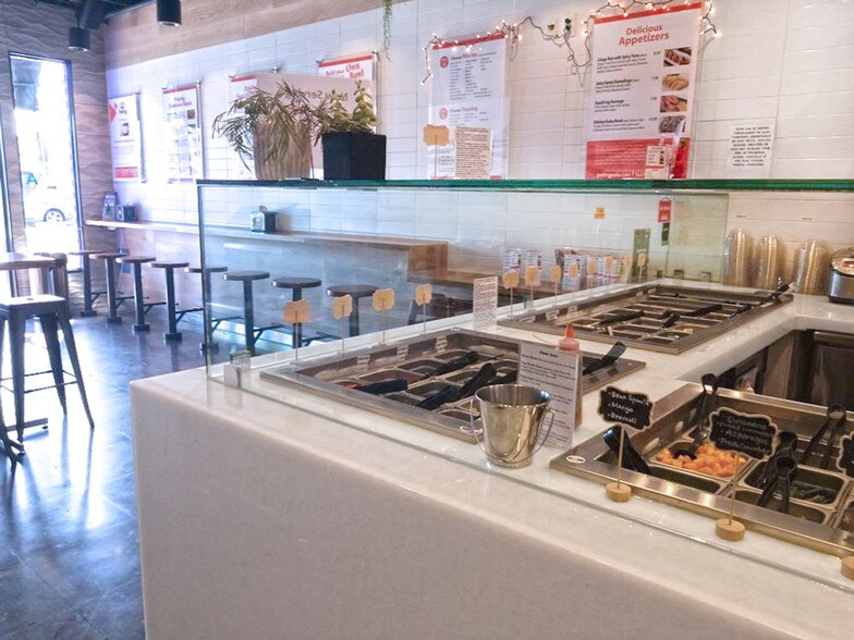 More Photos Of 2301-2309 Main St, Santa Monica Storefront Retail Office For Lease