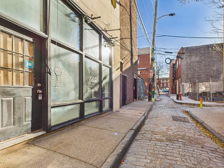 More Photos Of 611 S Orianna St, Philadelphia Storefront Retail Residential For Lease