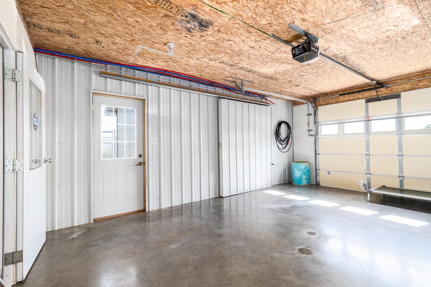 More Photos Of 12646 300th st, Wheeler Specialty For Sale