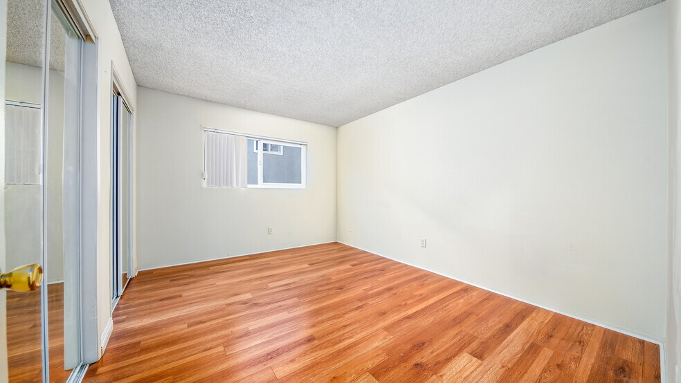 More Photos Of 6045 Hazelhurst Pl, North Hollywood Apartments For Sale