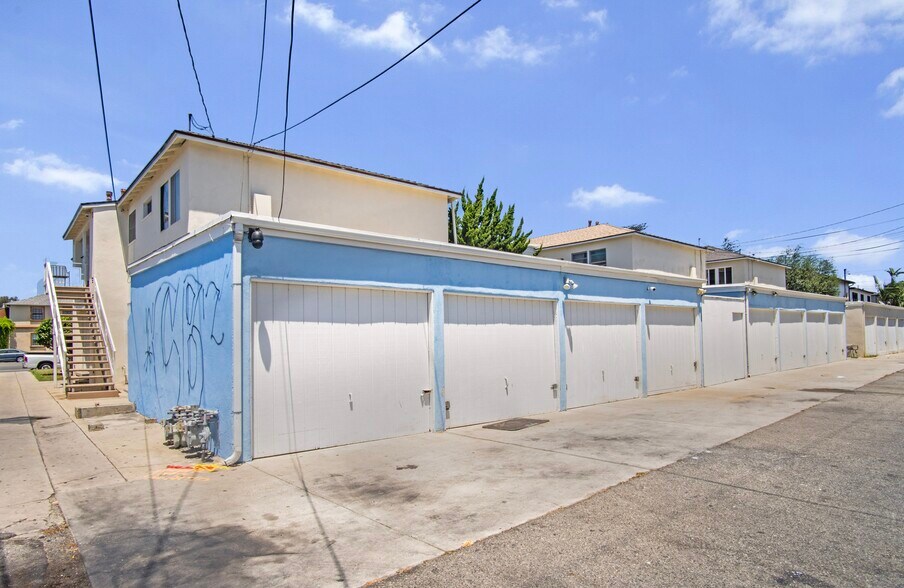 More Photos Of , Los Angeles Multifamily For Sale