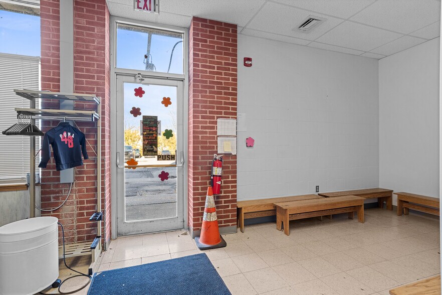 More Photos Of 94 Hospital St, Ridgway Specialty For Sale