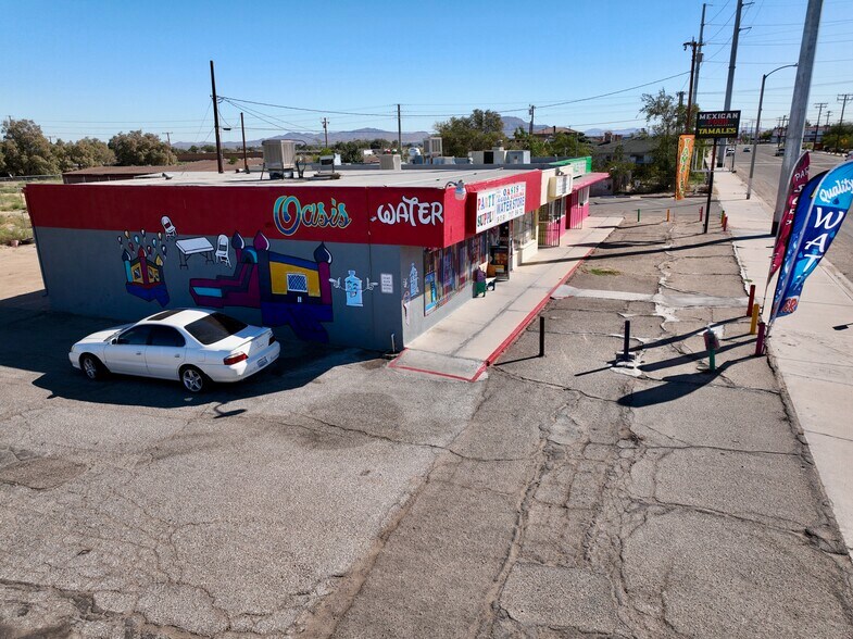 More Photos Of 11424 Bartlett Ave, Adelanto Storefront Retail Residential For Sale