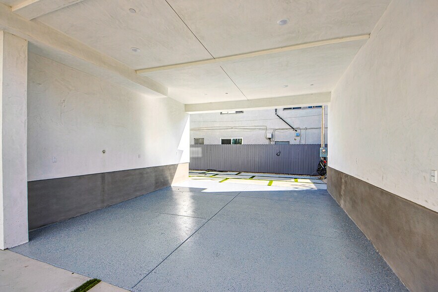 More Photos Of 1636 Longwood Ave, Los Angeles Apartments For Sale