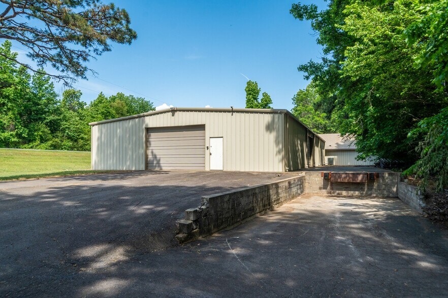 More Photos Of 15288 AR-22, Dardanelle Warehouse For Sale