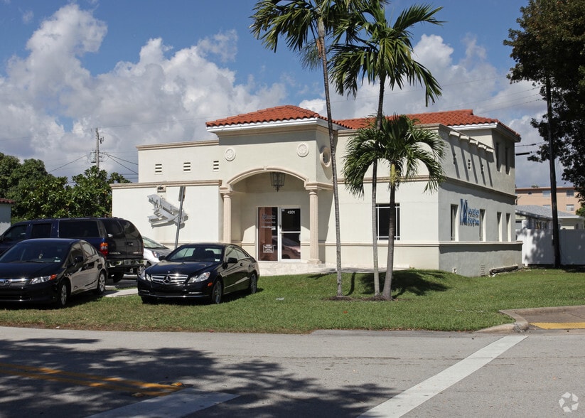 Primary Photo Of 4201 SW 11th St, Coral Gables Office For Sale