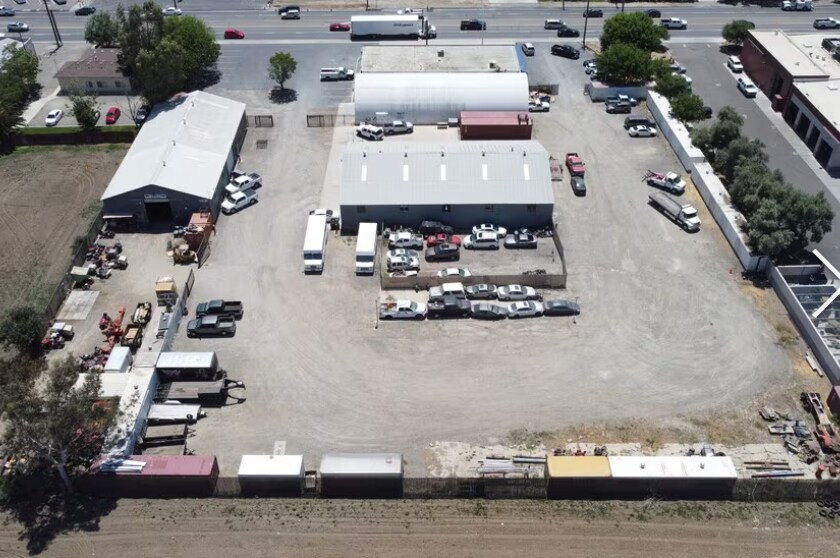 More Photos Of 1560 E Pacheco Blvd, Los Banos Office For Lease