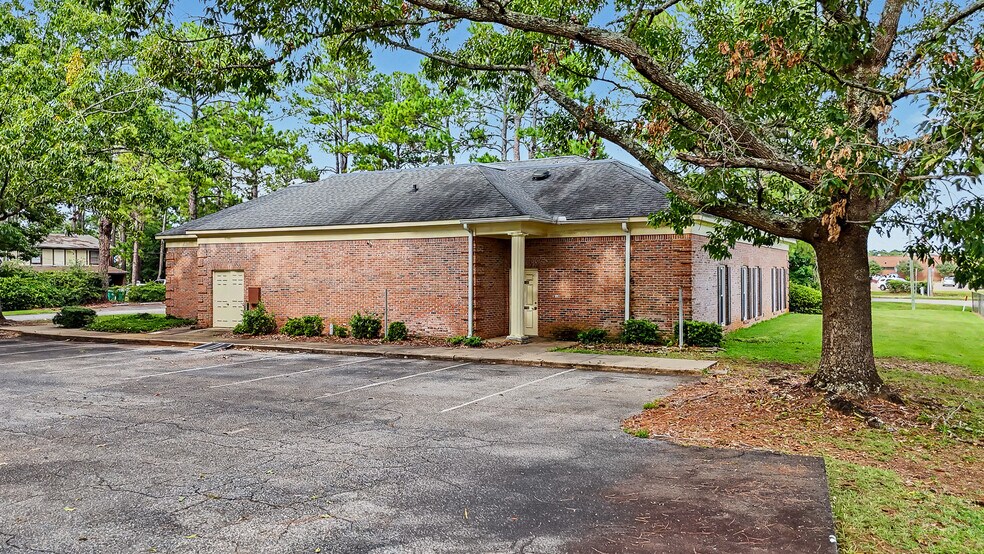 More Photos Of 127 N Westover Blvd, Albany Office For Sale