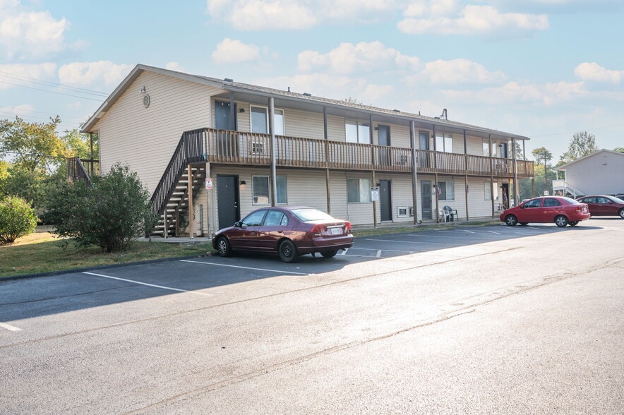 More Photos Of 2975 Wilbraham Rd, Middletown Apartments For Sale