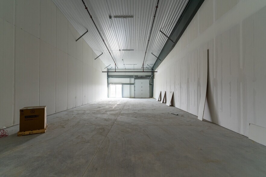 More Photos Of 595 1st St, Hanover Warehouse For Lease