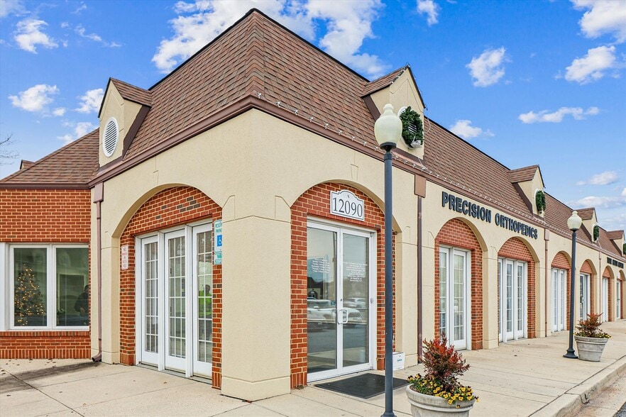 More Photos Of 12090-12114 Old Line Ctr, Waldorf General Retail For Sale