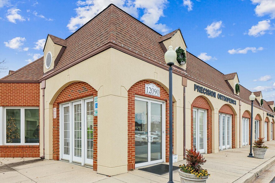 More Photos Of 12090-12114 Old Line Ctr, Waldorf General Retail For Sale