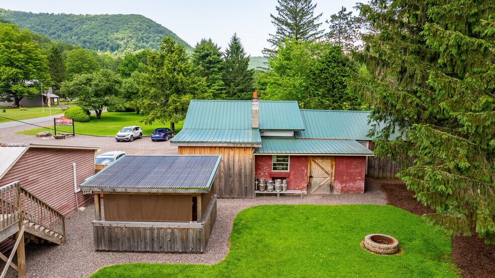 More Photos Of 184 Jamison City Rd, Benton Restaurant For Sale