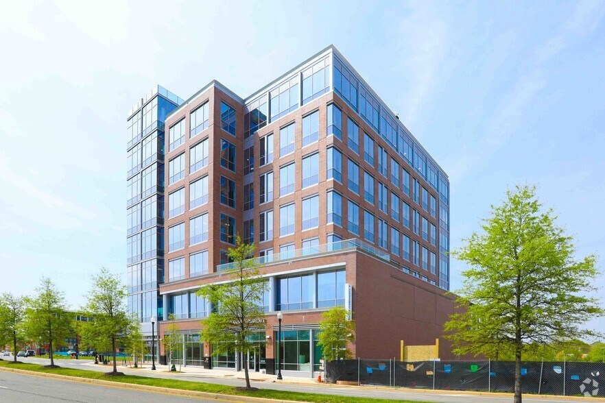 More Photos Of 3000 Potomac Ave, Alexandria Office For Lease