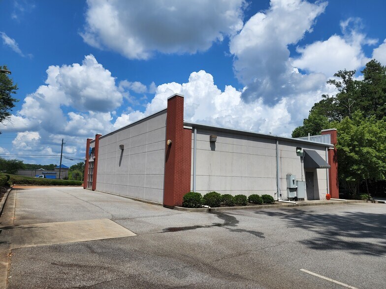 More Photos Of 1610 S Highway 27, Carrollton Freestanding For Sale