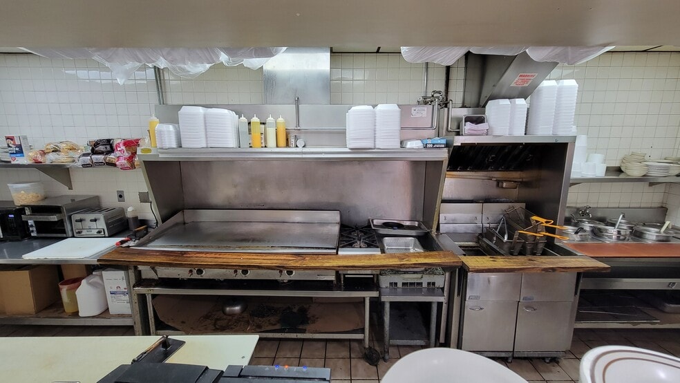 More Photos Of 20804 Plymouth Rd, Detroit Restaurant For Sale