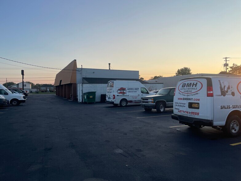 More Photos Of 2255 George Urban Blvd, Depew Auto Repair For Sale