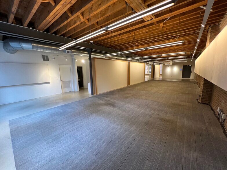 More Photos Of 108-110 W Kinzie St, Chicago Office Residential For Sale