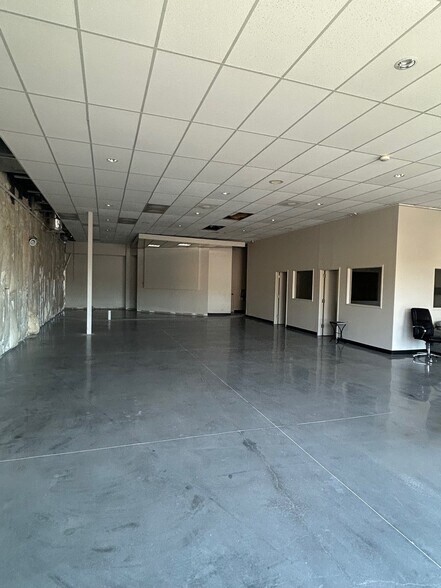 More Photos Of 5110 Oporto Madrid Blvd S, Irondale Freestanding For Lease